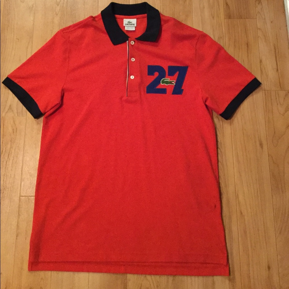 Lacoste size 5 / M